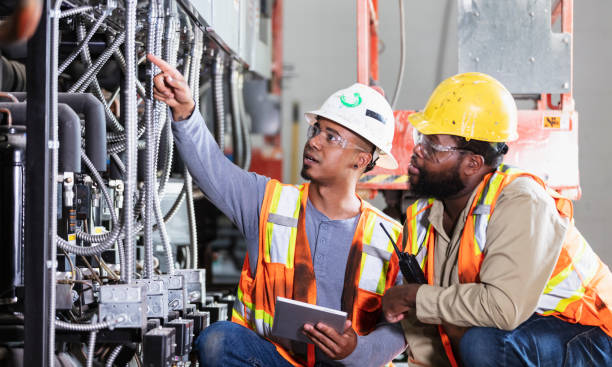 Best Affordable Electrician  in Quanah, TX